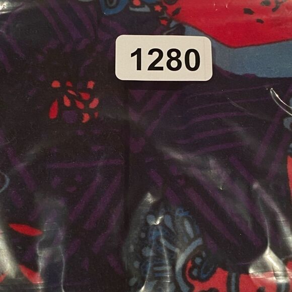 1280 LuLaRoe Size T & C Leggings Purple Red Space Print New - Picture 4 of 4